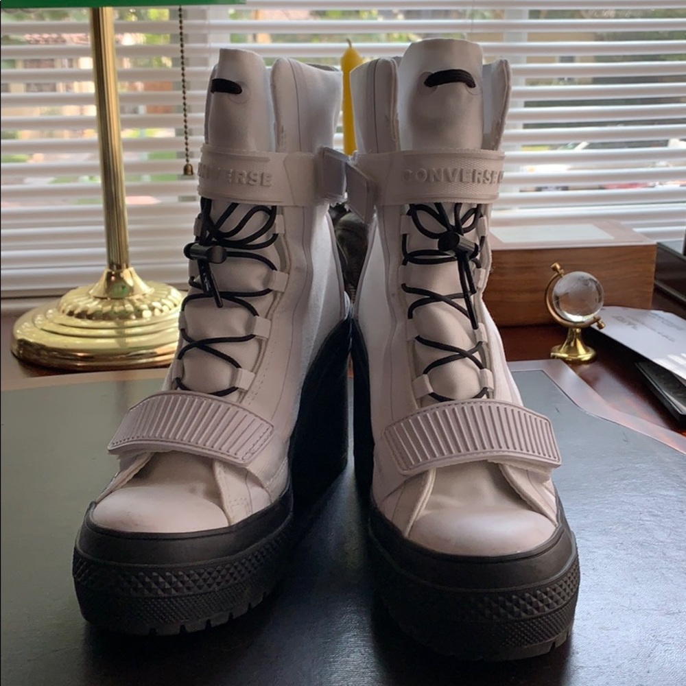 CONVERSE white platform high ankle combat boots